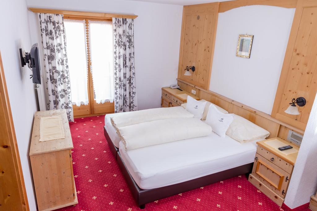 Hotel Tirolerhof Serfaus Luaran gambar